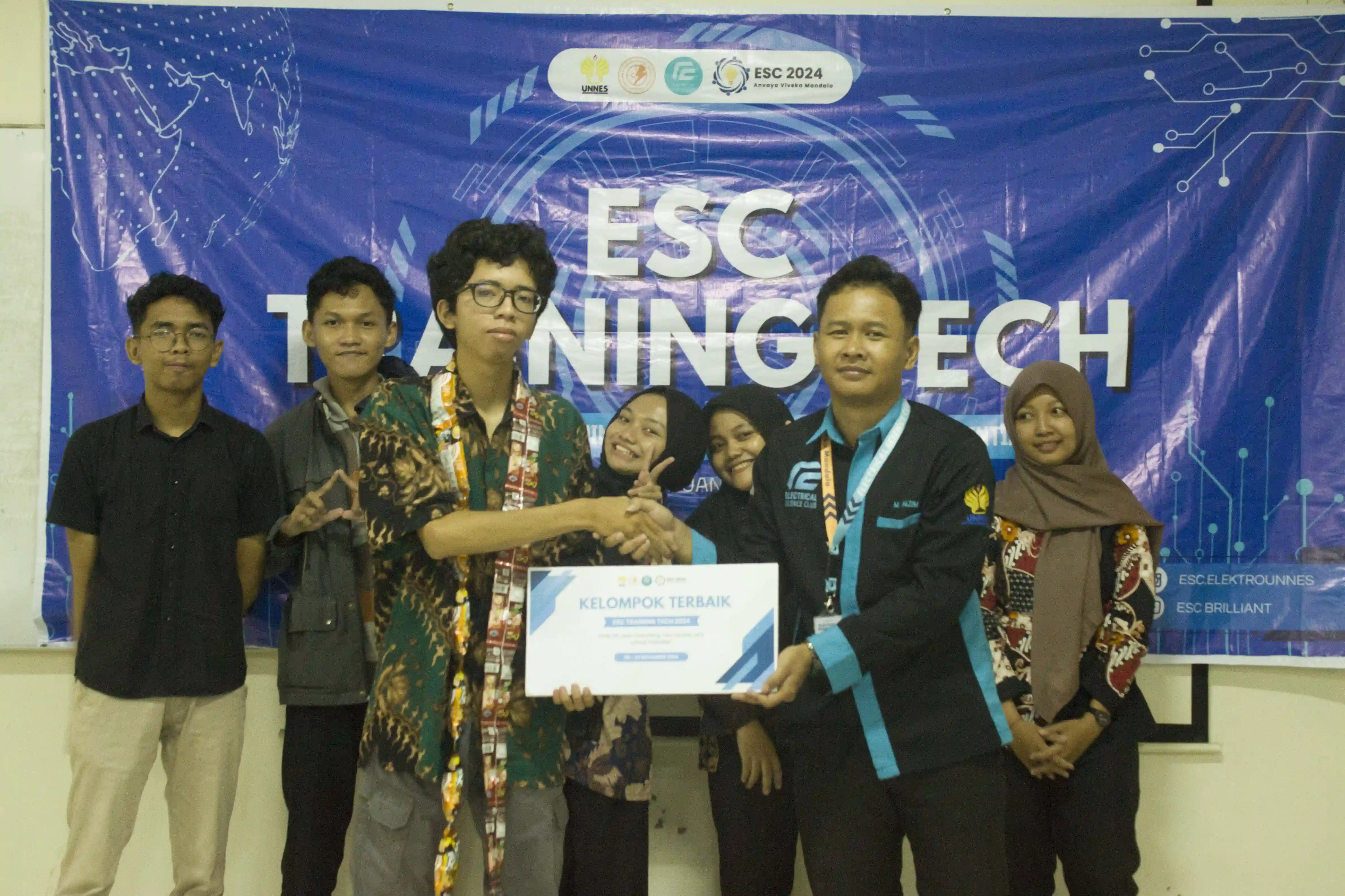 Galeri Kegiatan Training Tech 2024 day 4